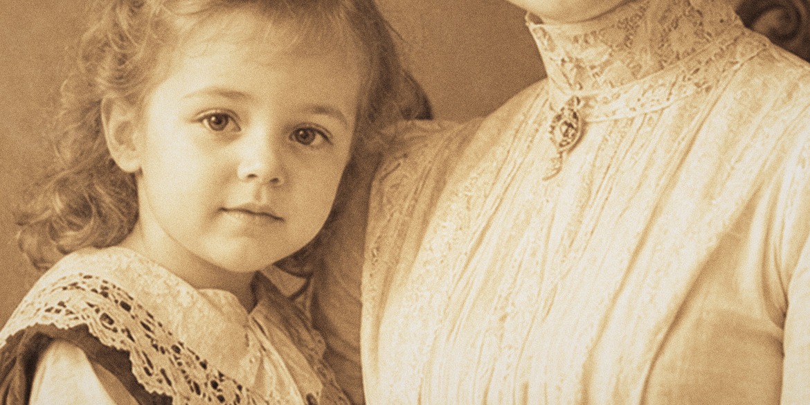 Vintage Sepia Photo Effect Template in PSD